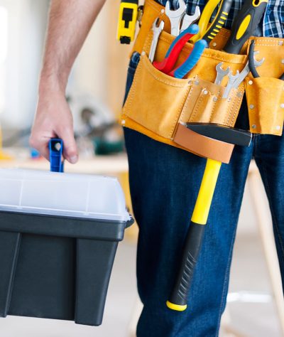 Trabajador especialista en reformas